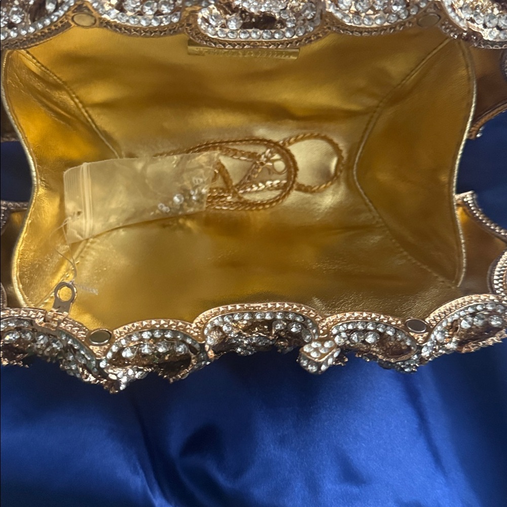 Gold and Silver Floral Clutch - Picture 3 of 10